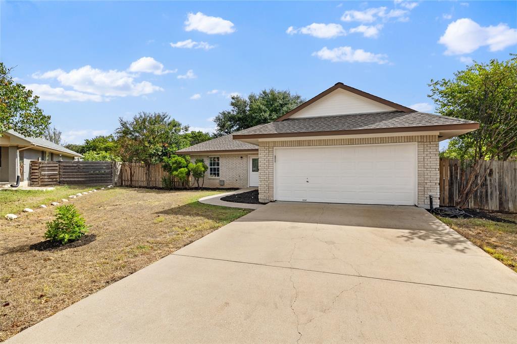 400 Bentwood DR