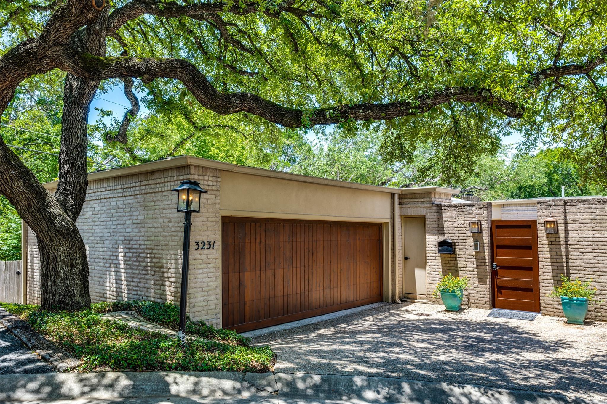 3231 Tarryhollow DR