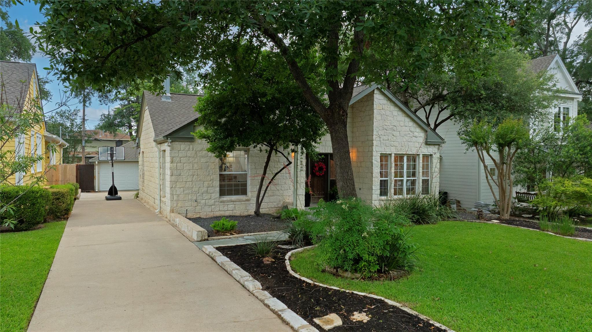 1709 Mohle DR