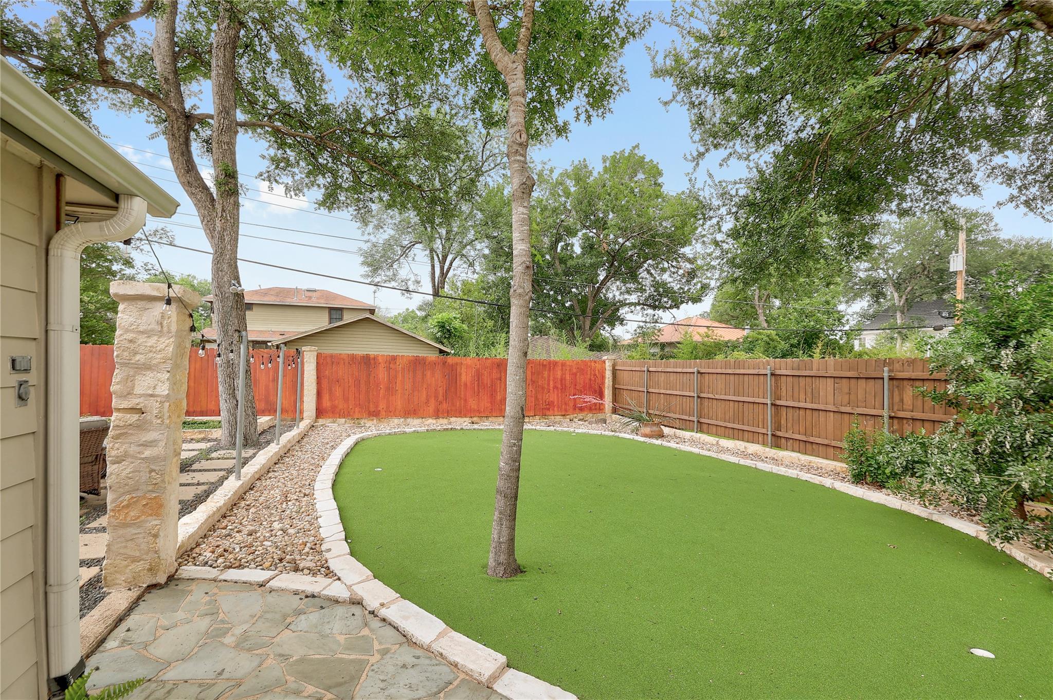 1709 Mohle DR