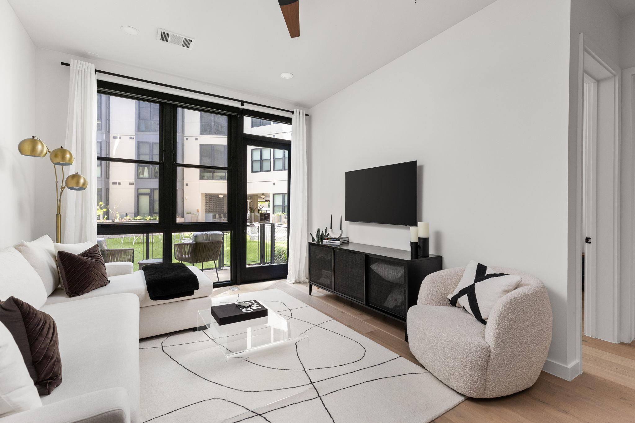 800 Embassy DR # 113