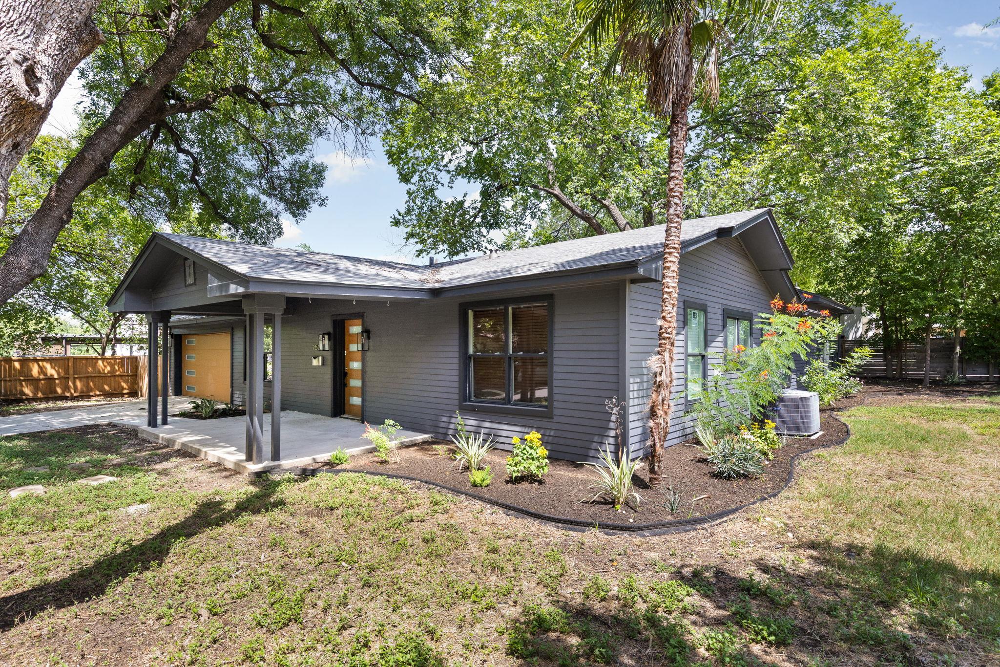 2605 Friar Tuck LN
