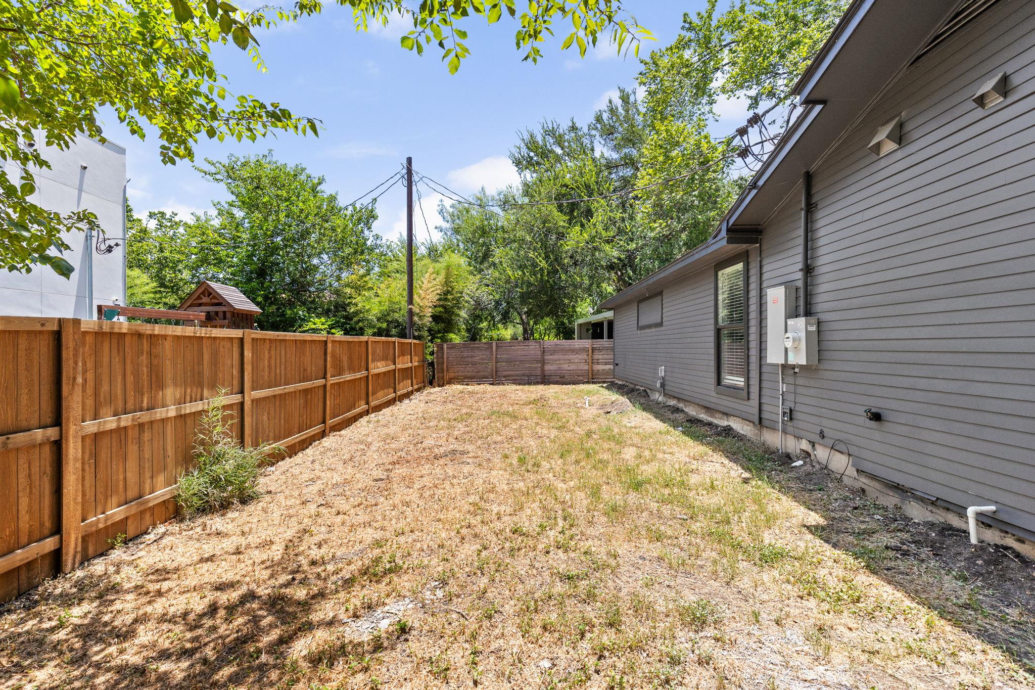2605 Friar Tuck LN