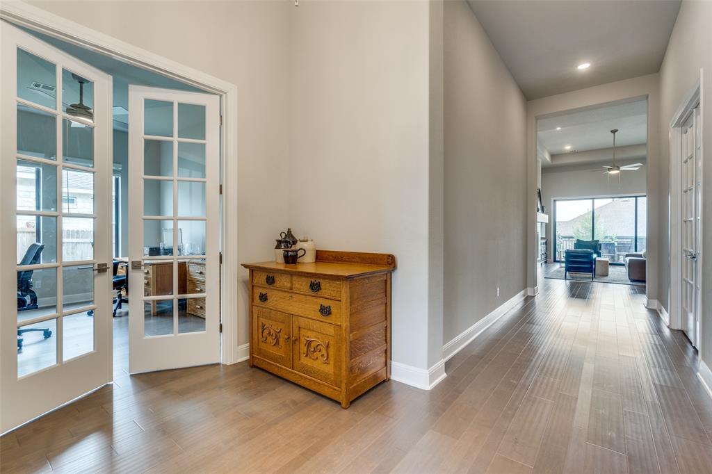 243 Bridge Water LOOP