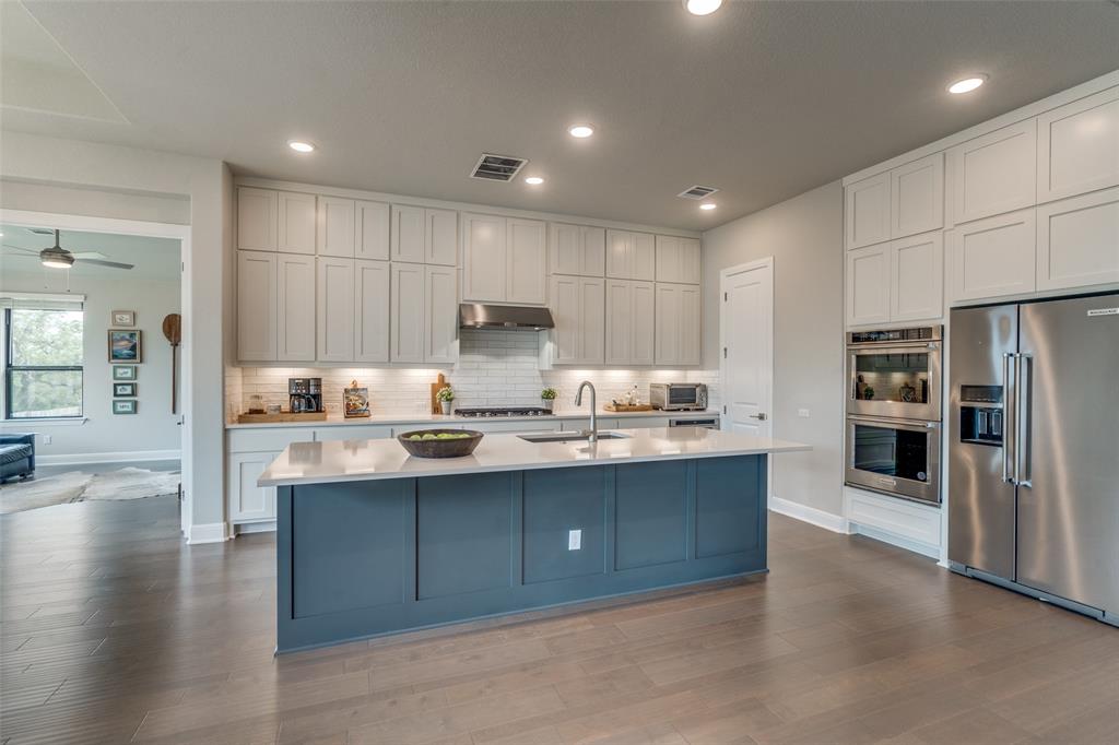 243 Bridge Water LOOP