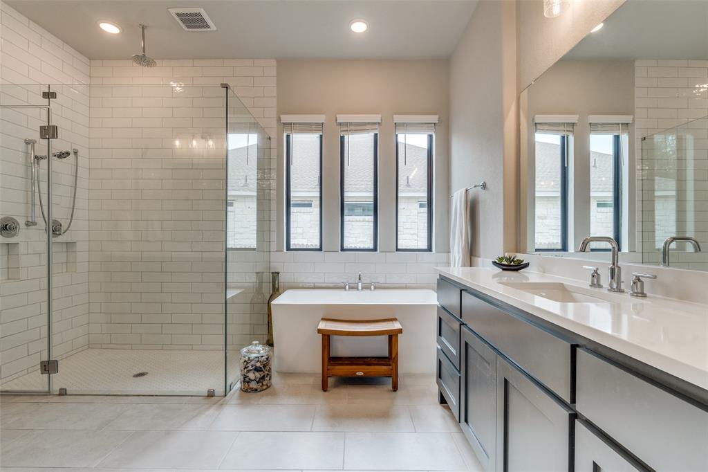 243 Bridge Water LOOP