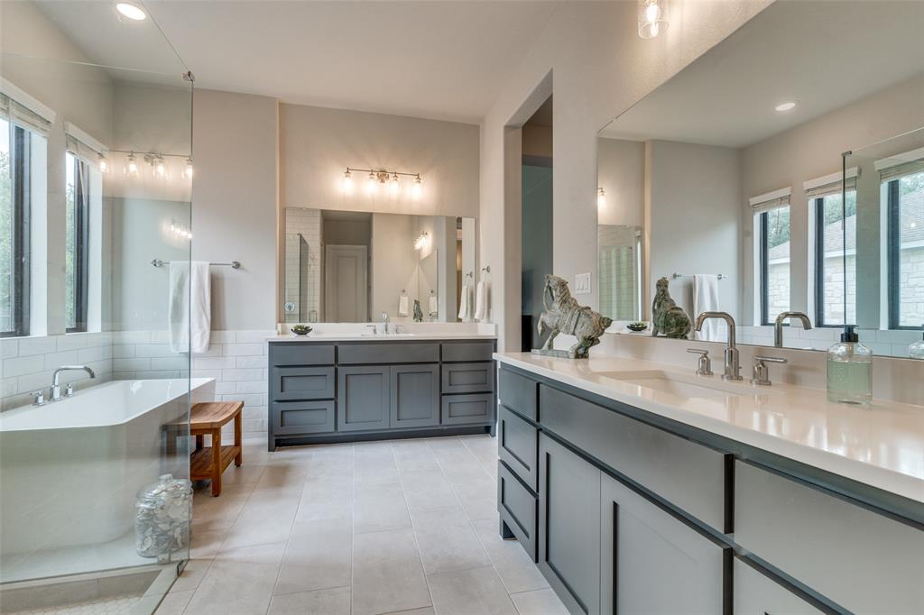 243 Bridge Water LOOP