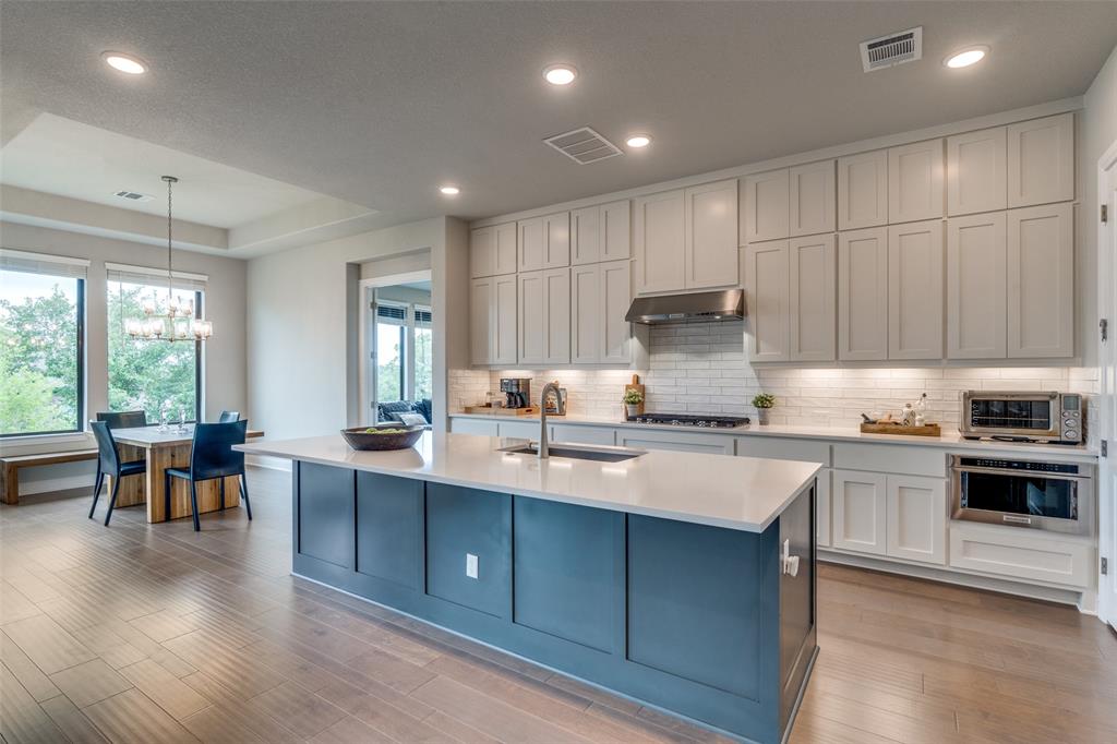 243 Bridge Water LOOP