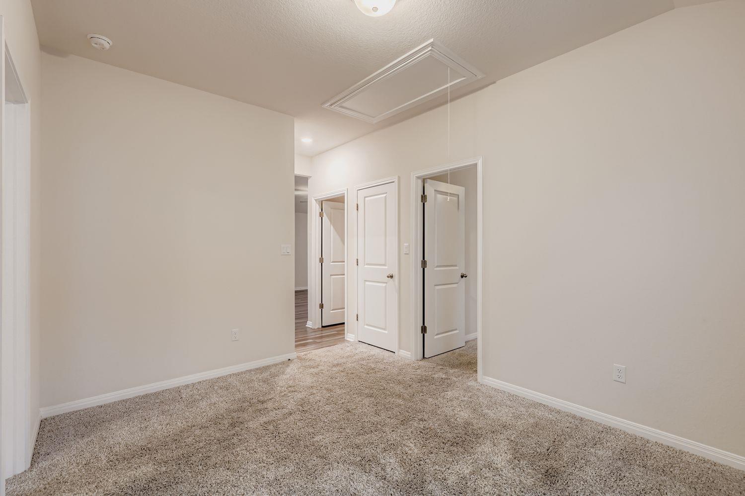 601 S Loriner WAY, Liberty Hill