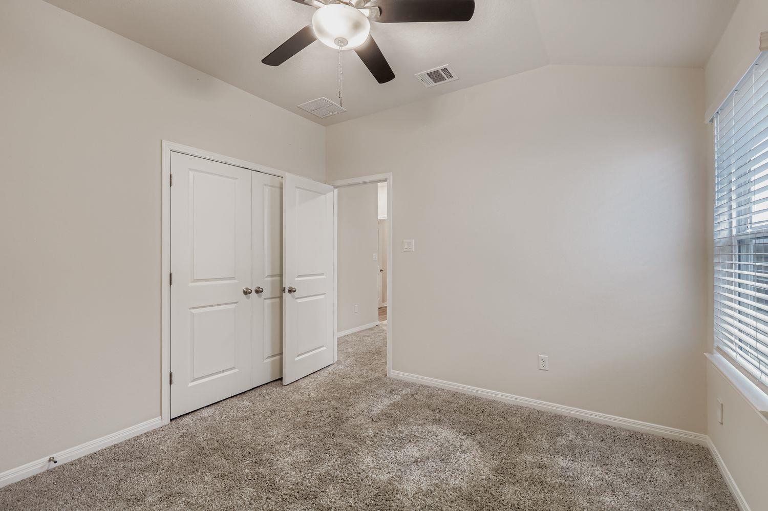 601 S Loriner WAY, Liberty Hill