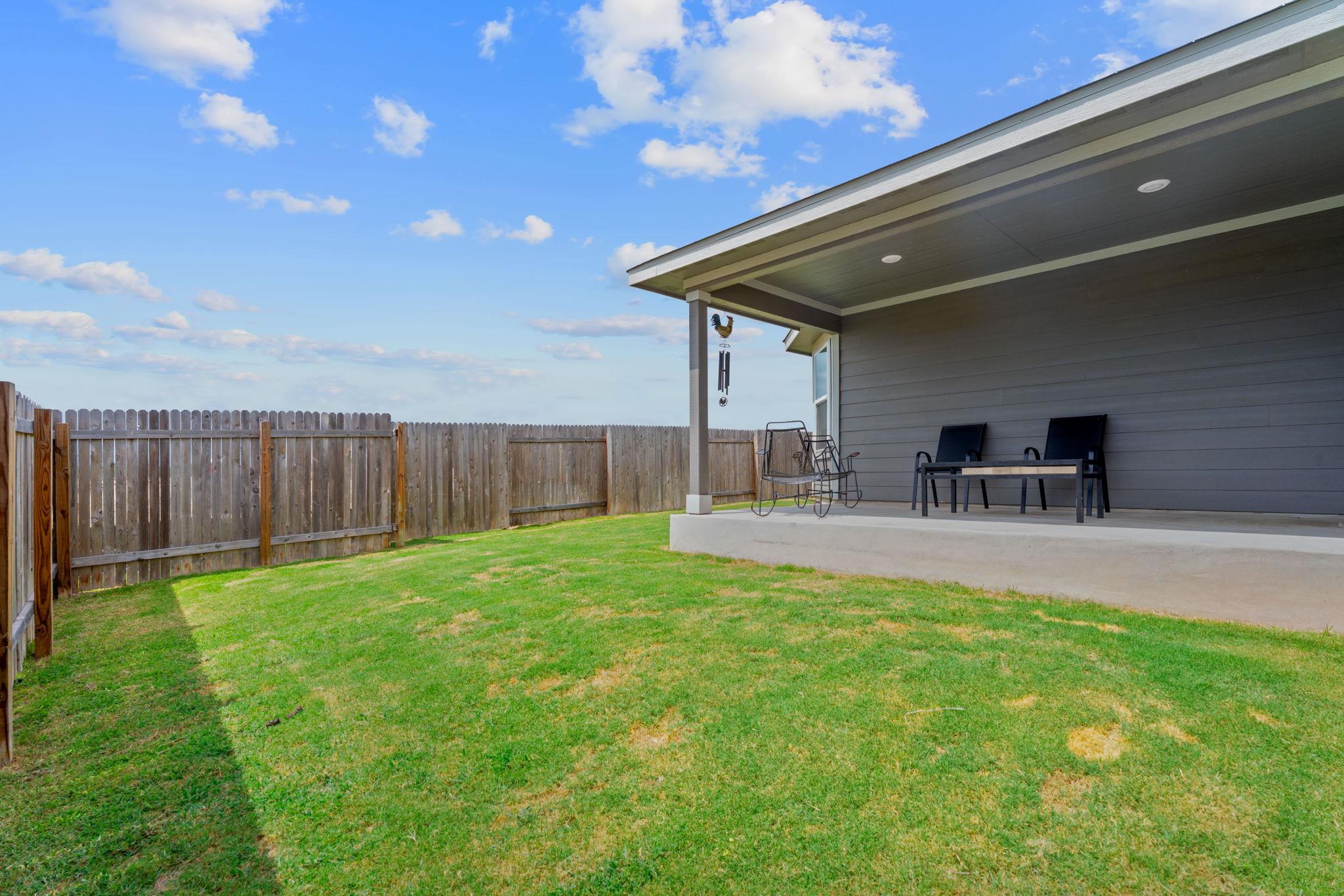 601 S Loriner WAY, Liberty Hill