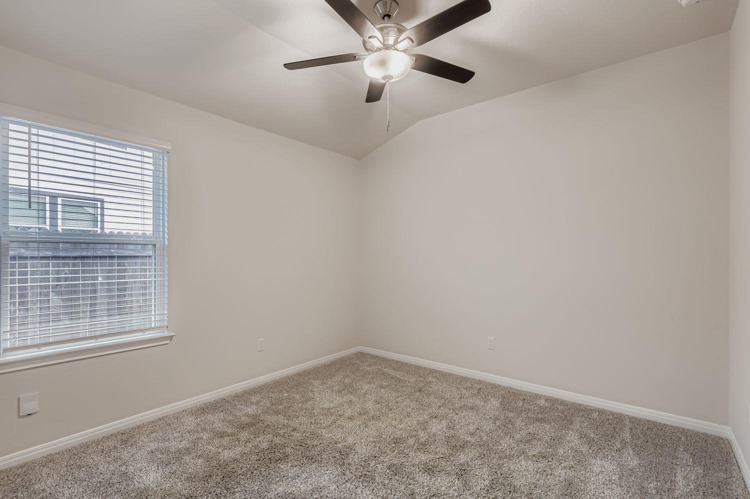 601 S Loriner WAY, Liberty Hill