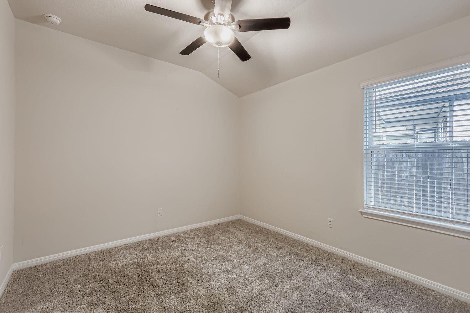 601 S Loriner WAY, Liberty Hill