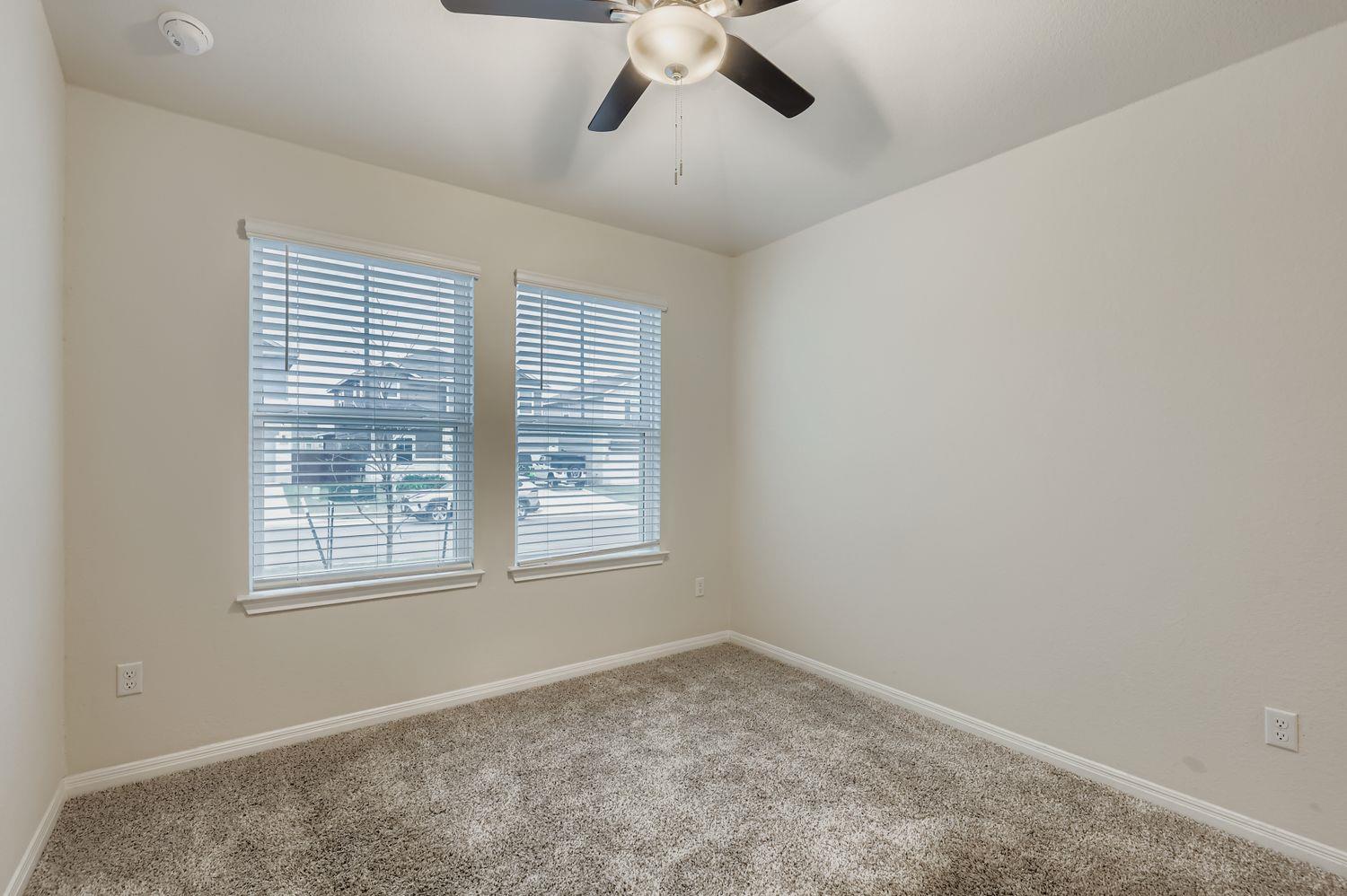 601 S Loriner WAY, Liberty Hill