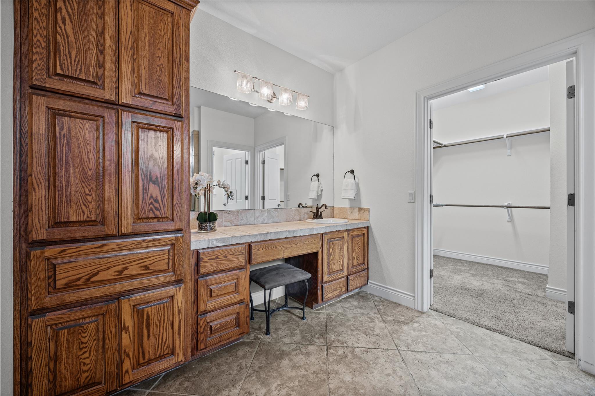 702 Enchanted Rock TRL