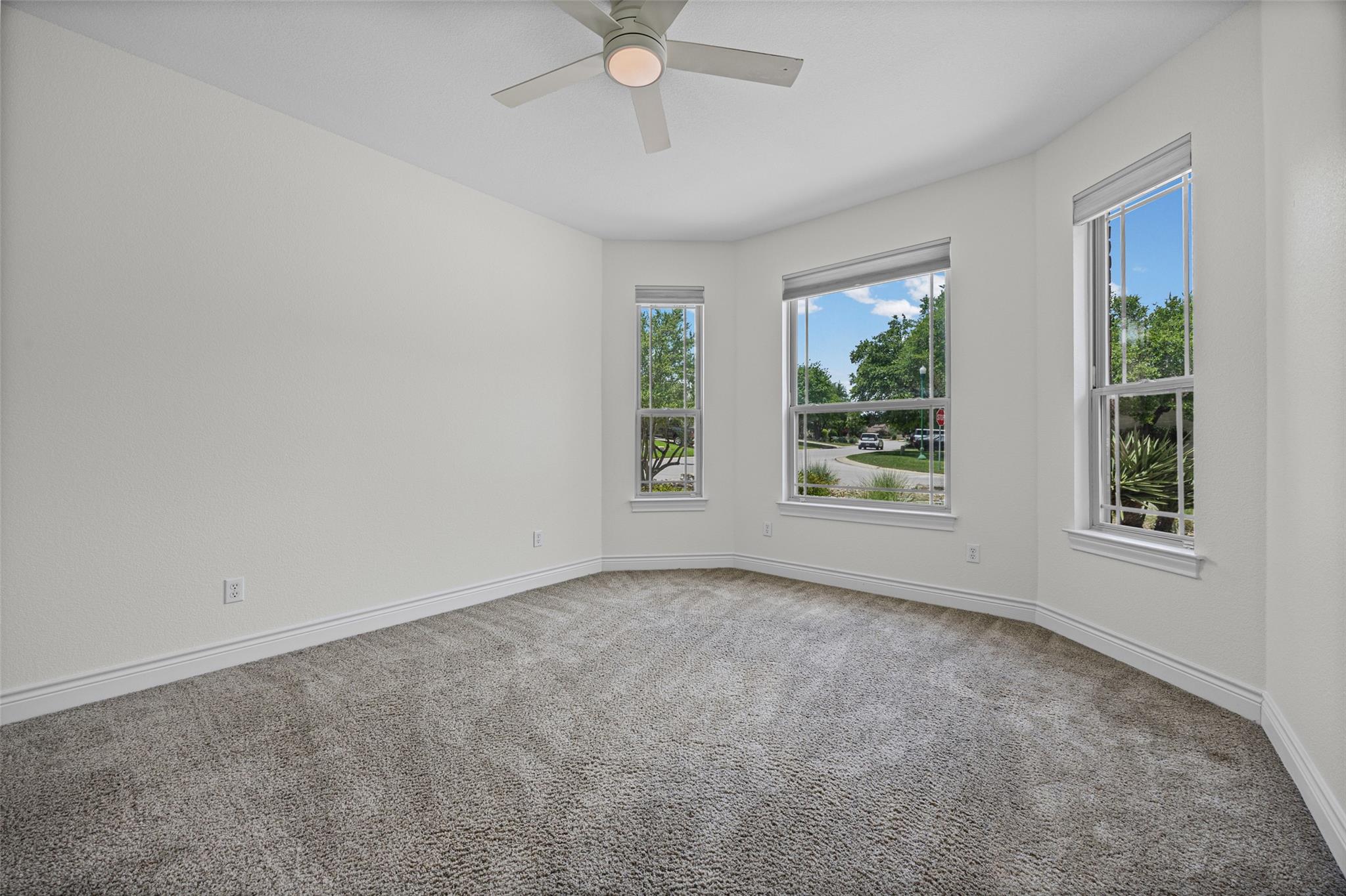 702 Enchanted Rock TRL