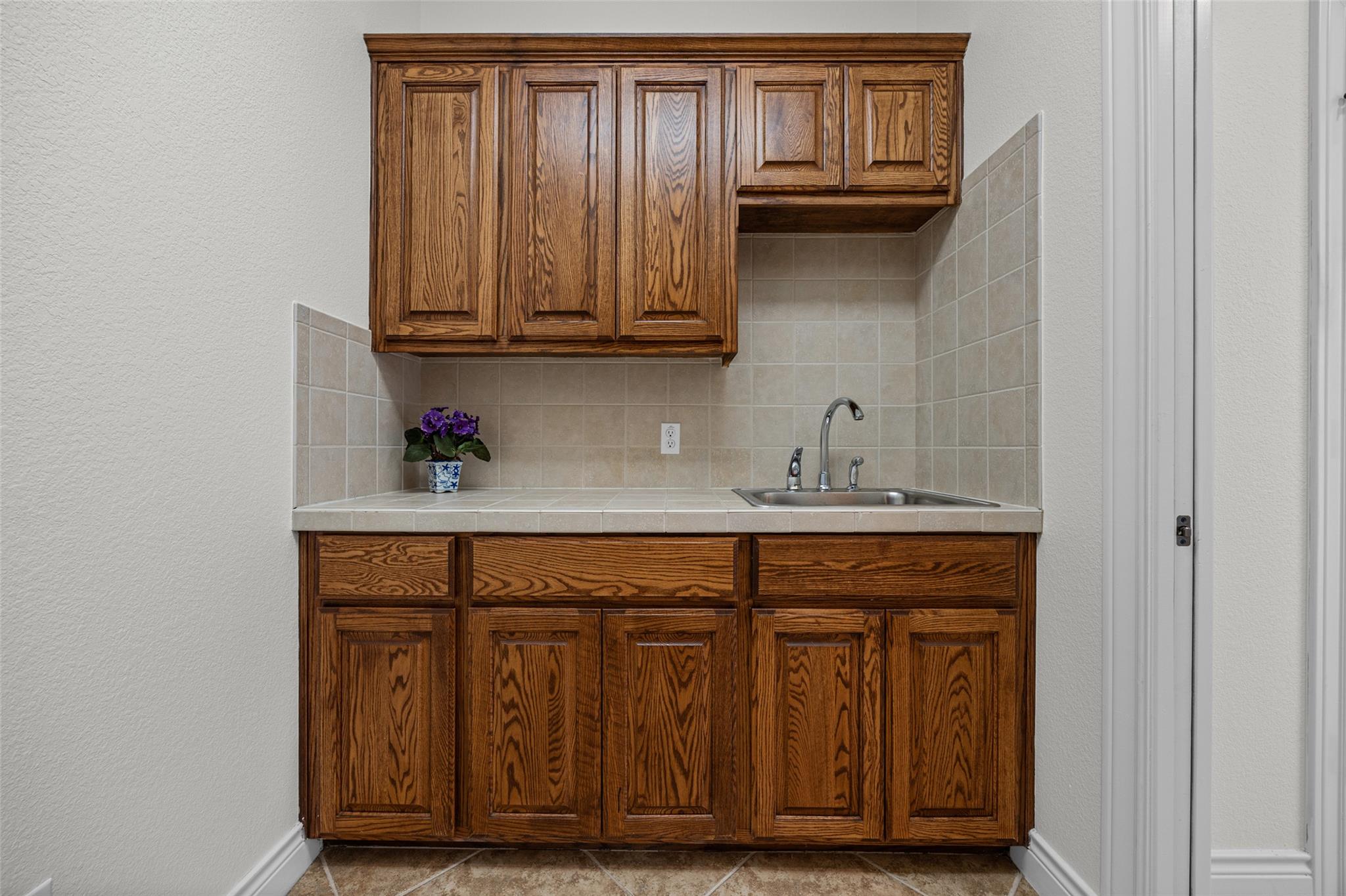 702 Enchanted Rock TRL
