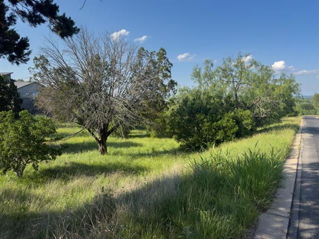312 Hideaway CT
