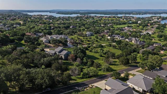 312 Hideaway CT