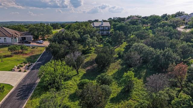 312 Hideaway CT