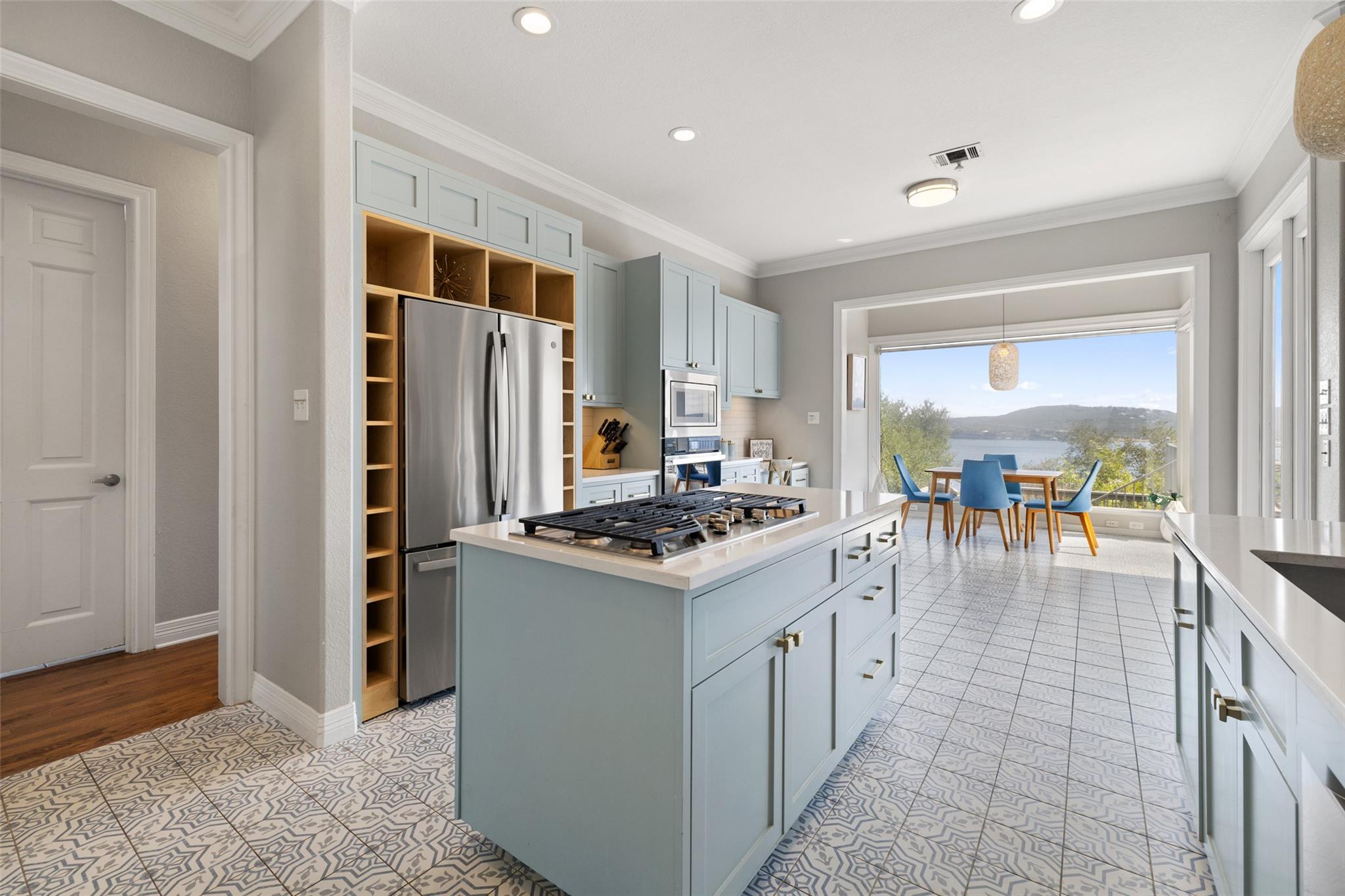 5214 SW McCormick Mountain DR SW