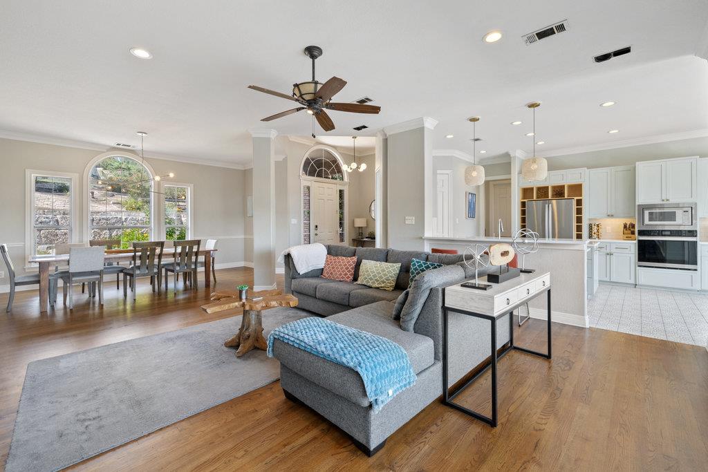 5214 SW McCormick Mountain DR SW