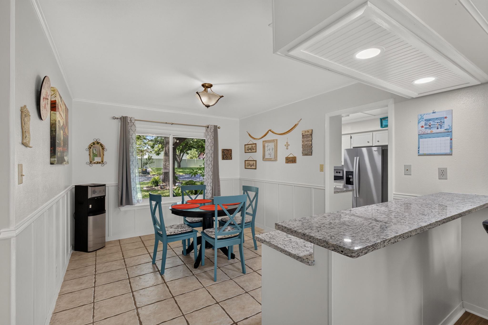 206 Corder LN