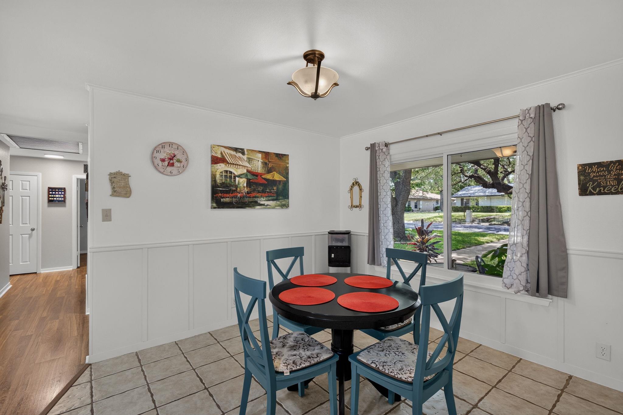 206 Corder LN