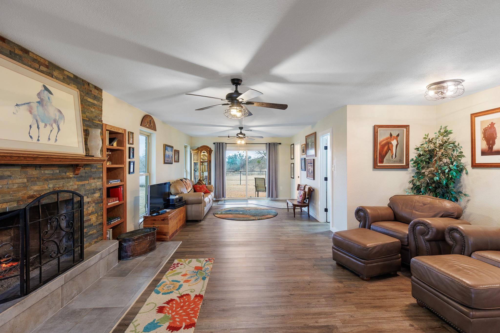 2340 E State Highway 71