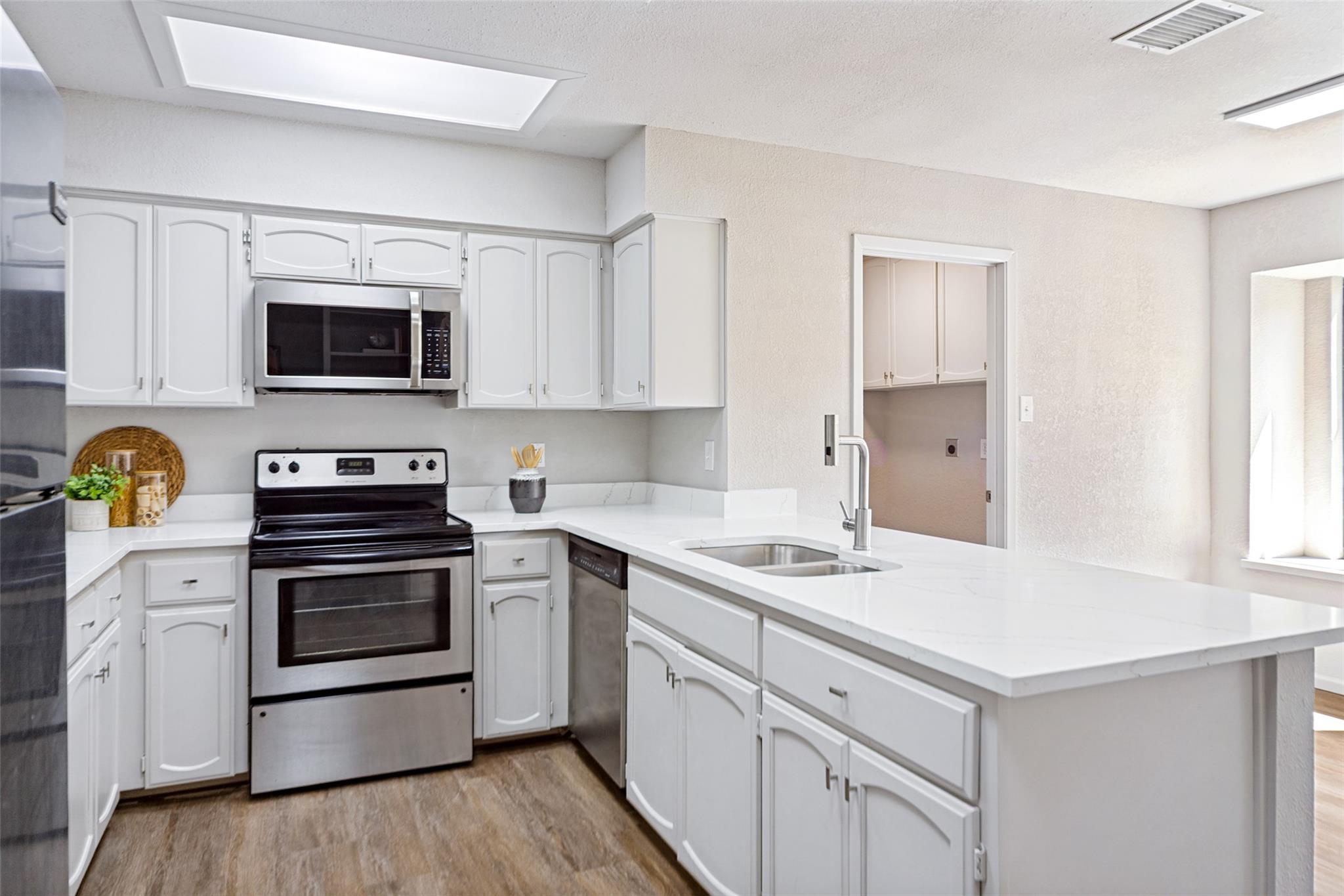 4258 Tall Elm Woods