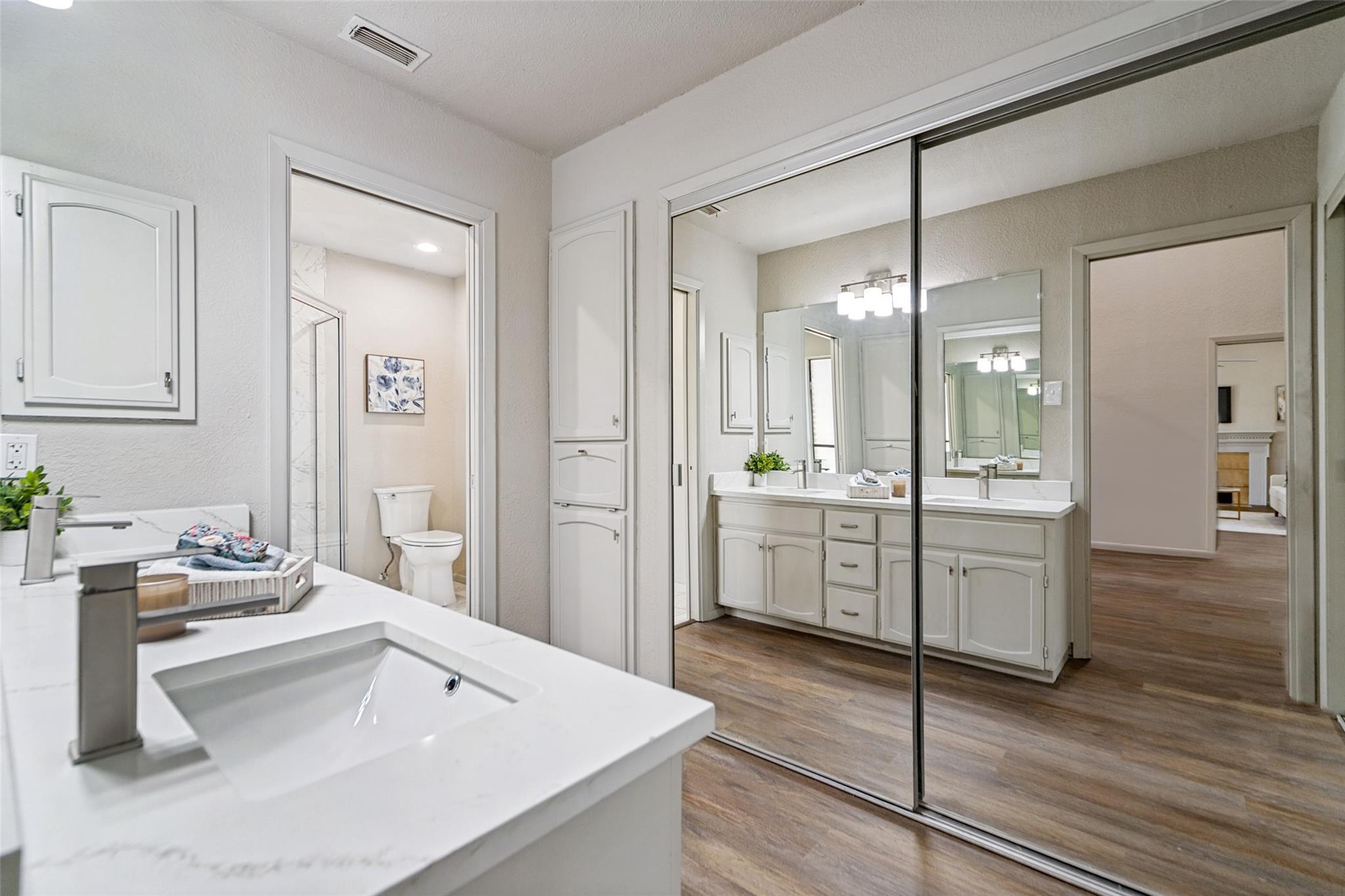 4258 Tall Elm Woods