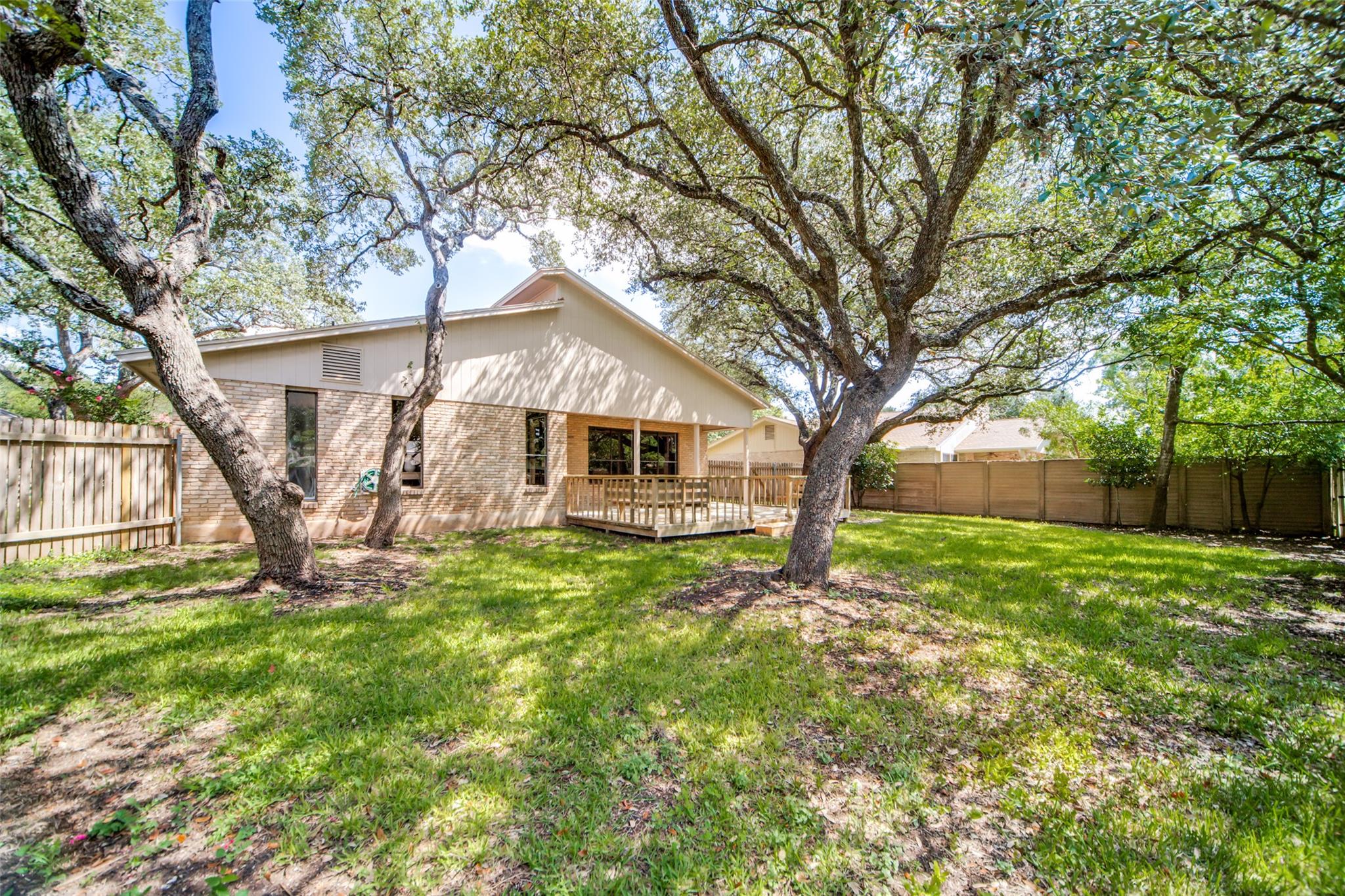 4258 Tall Elm Woods