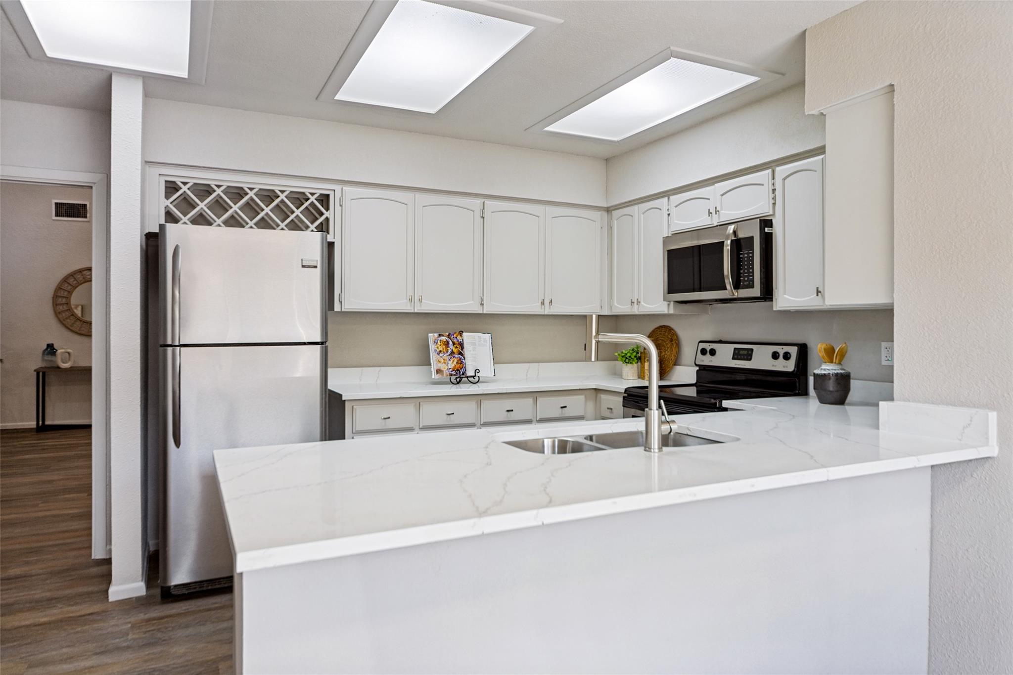 4258 Tall Elm Woods