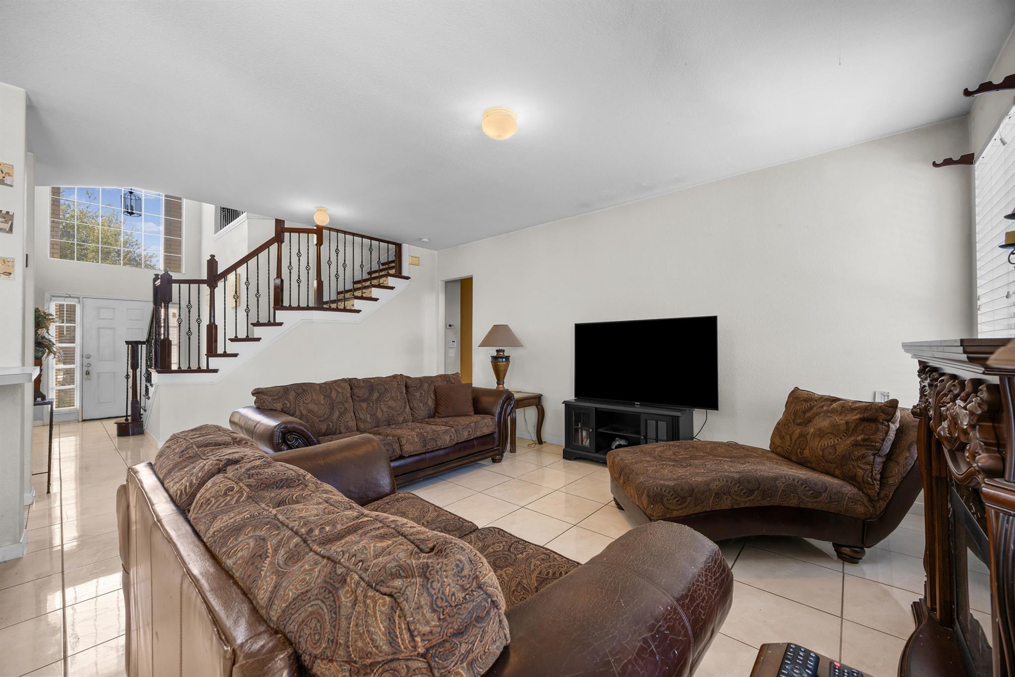 3502 Shiraz LOOP
