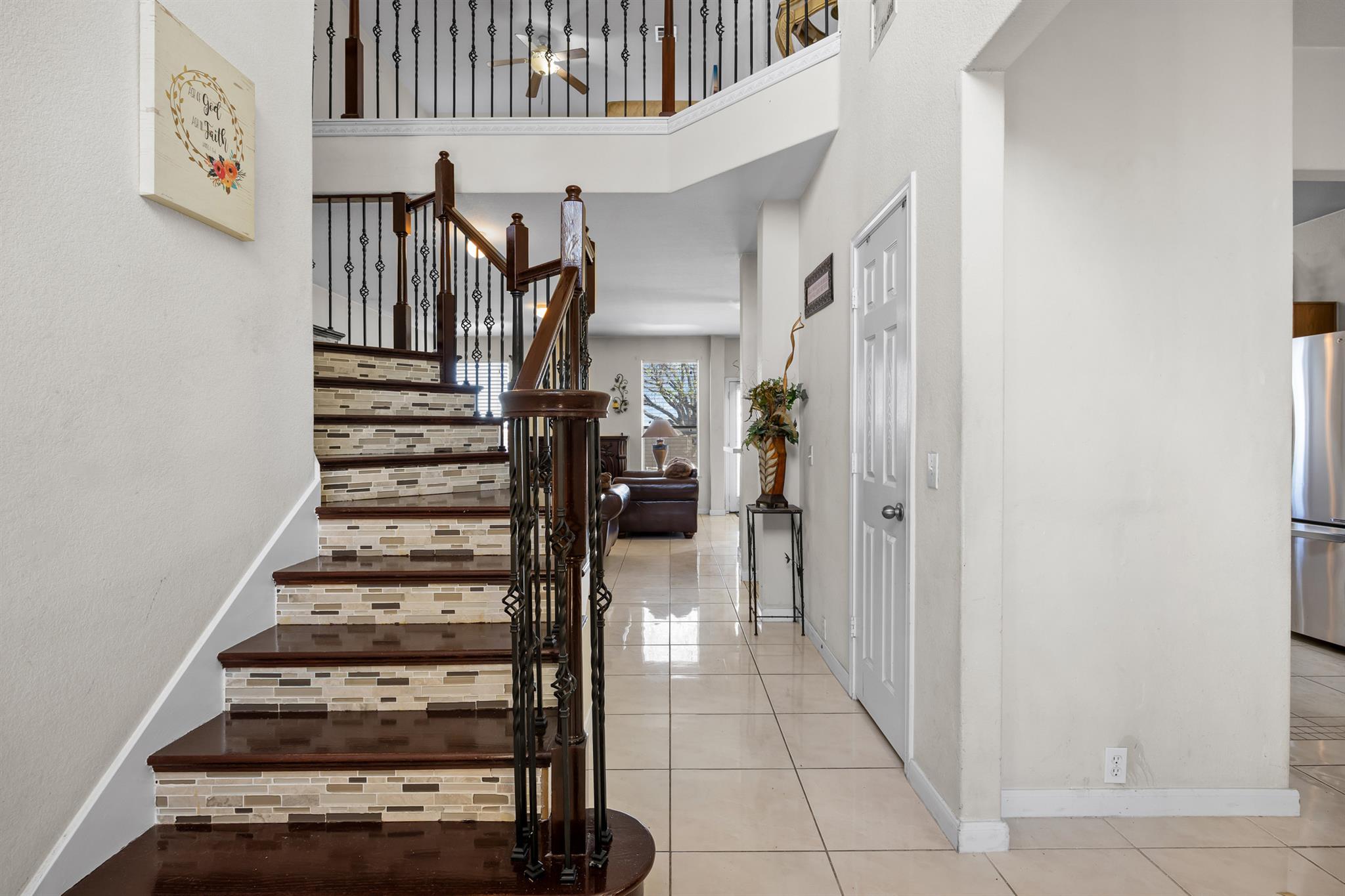 3502 Shiraz LOOP