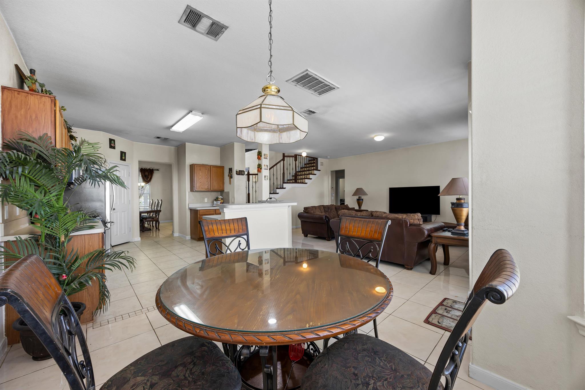 3502 Shiraz LOOP