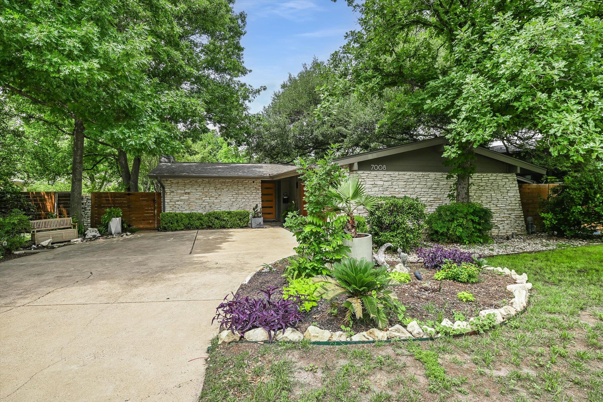 7008 E Shoal Creek BLVD