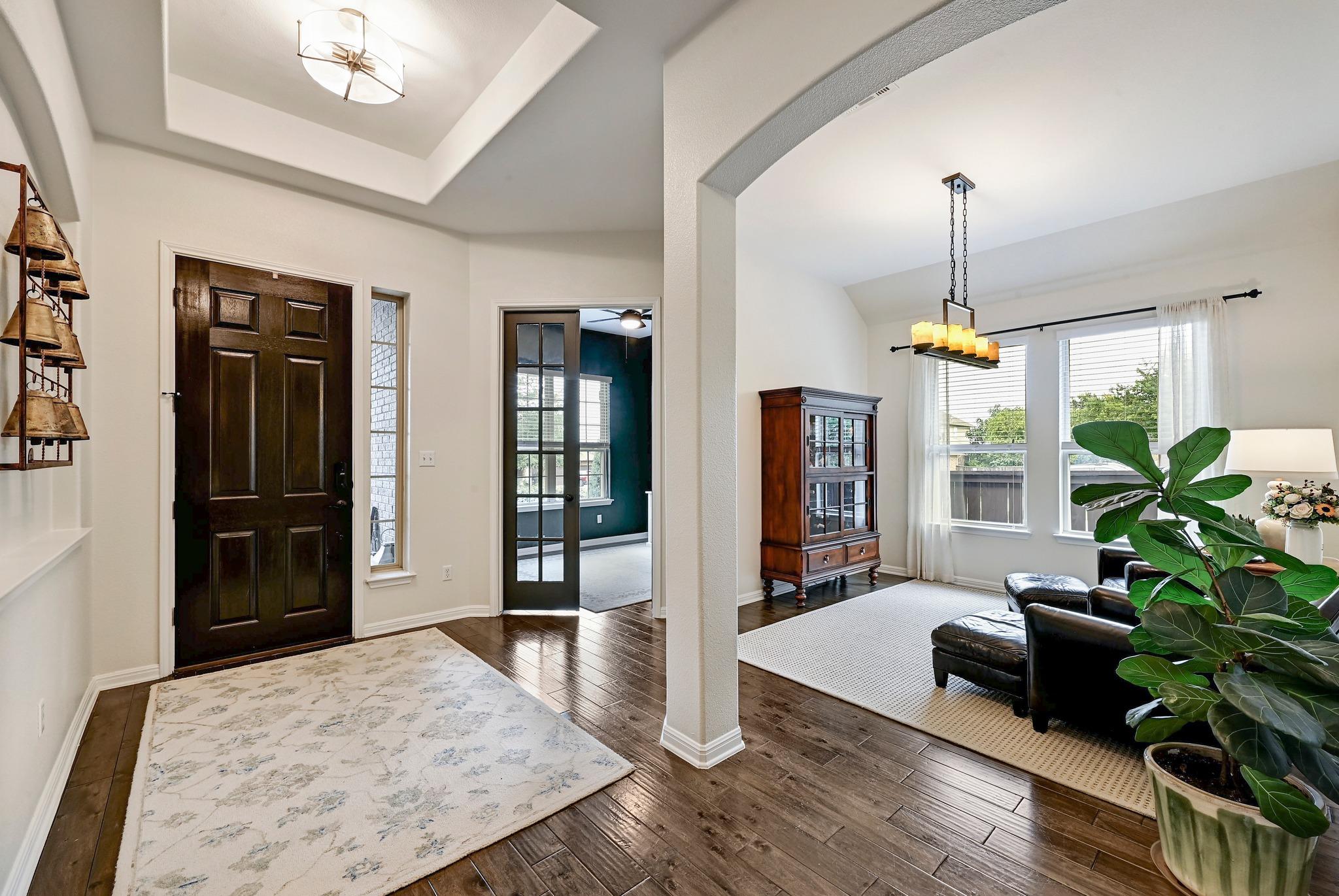 2312 Citrine CV