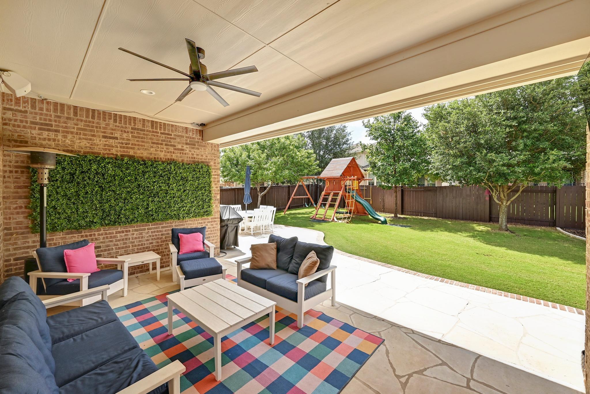 2312 Citrine CV