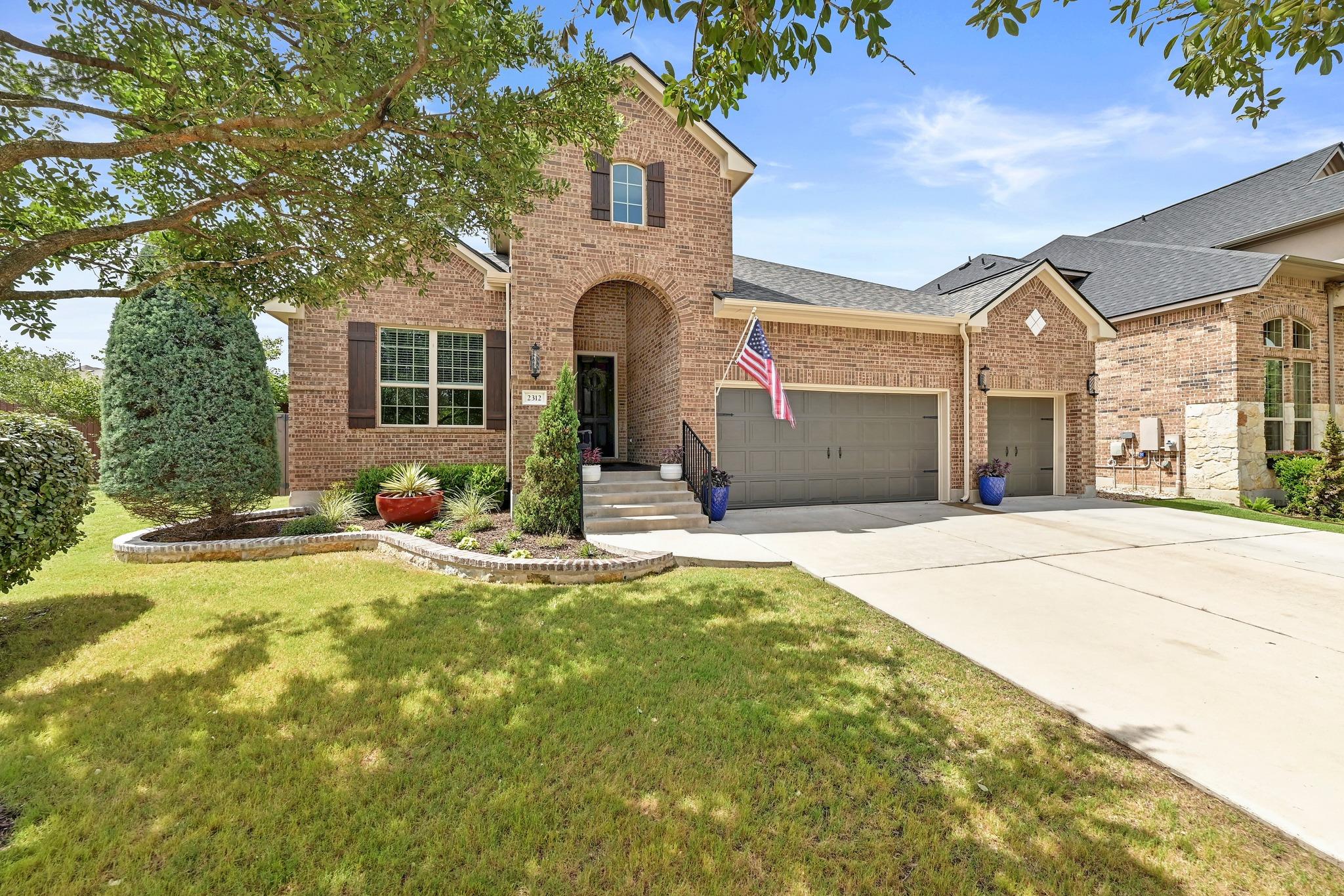 2312 Citrine CV