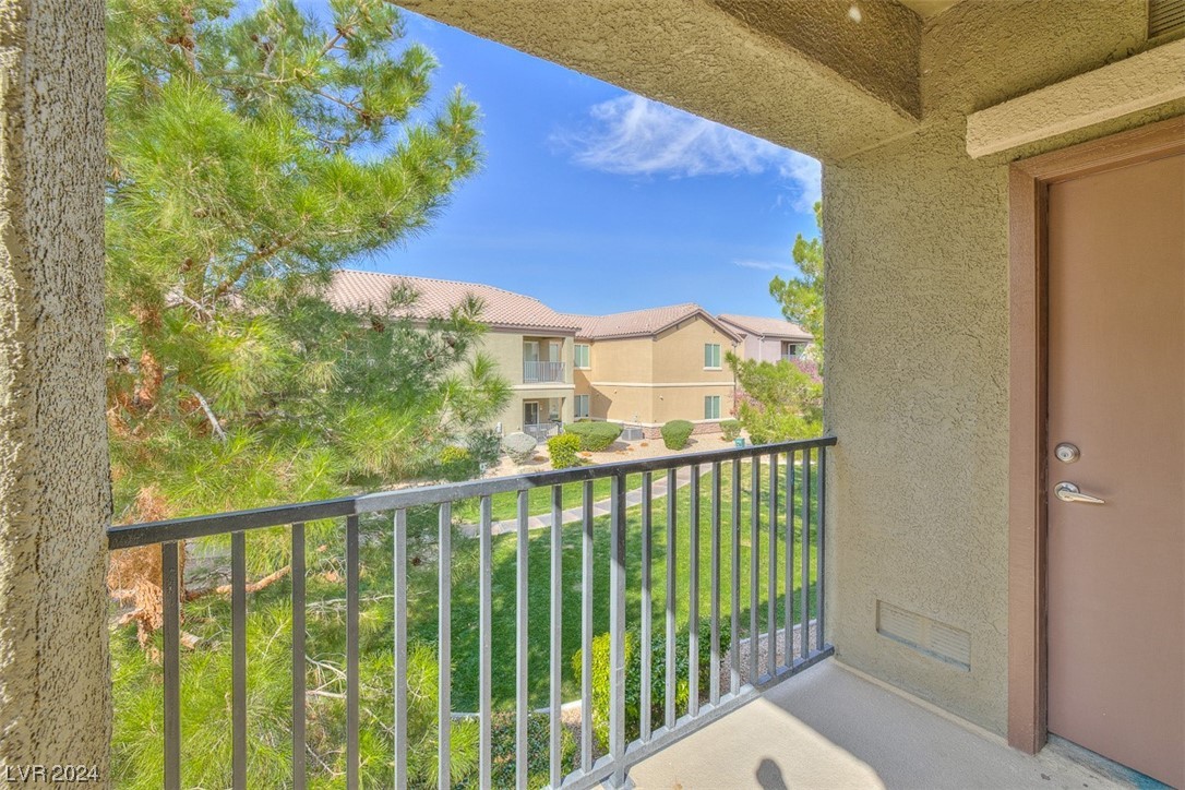 6868 Sky Pointe Drive 2092