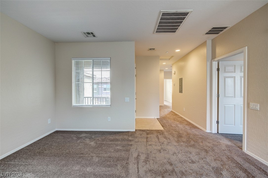 6868 Sky Pointe Drive 2092