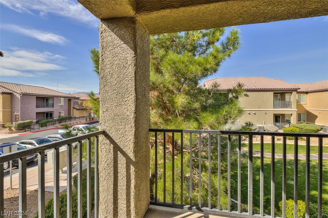 6868 Sky Pointe Drive 2092