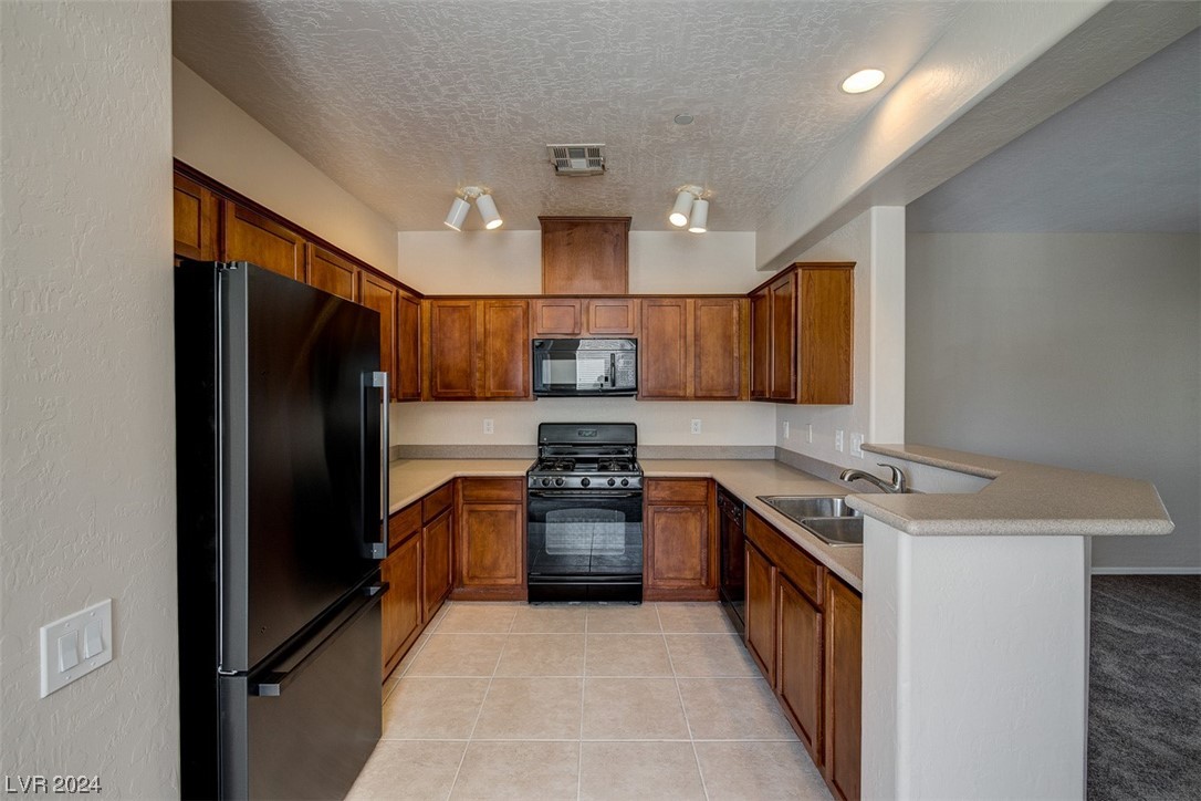 6868 Sky Pointe Drive 2092