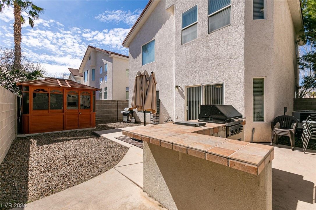 3620 North Tomsik Street