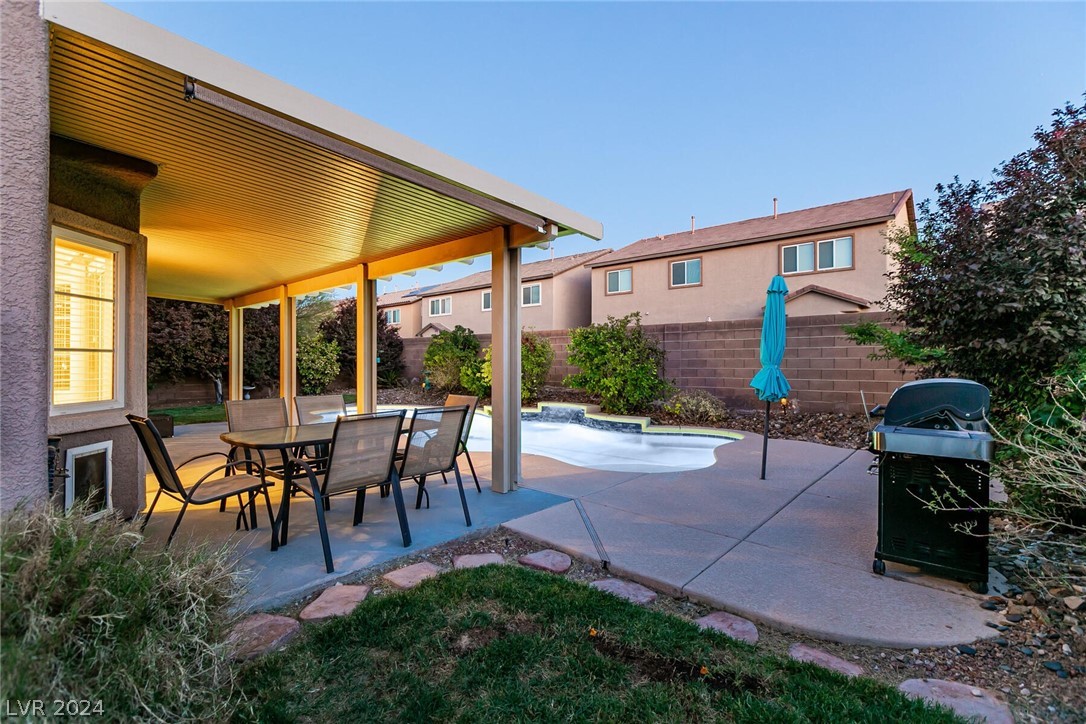 1121 Barron Creek Avenue