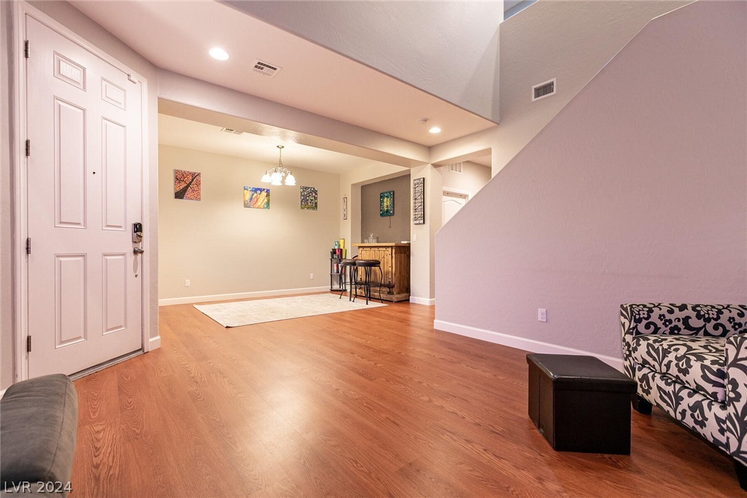 1121 Barron Creek Avenue