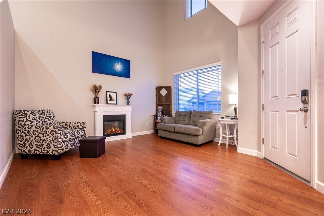 1121 Barron Creek Avenue