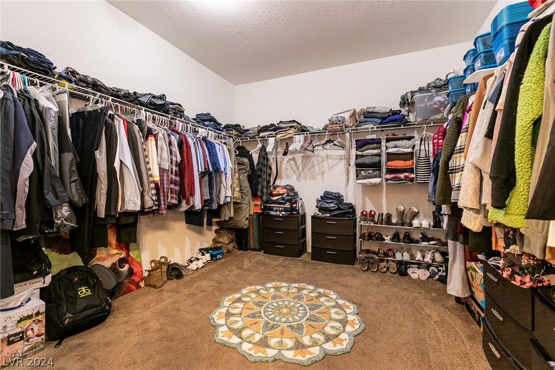 1121 Barron Creek Avenue