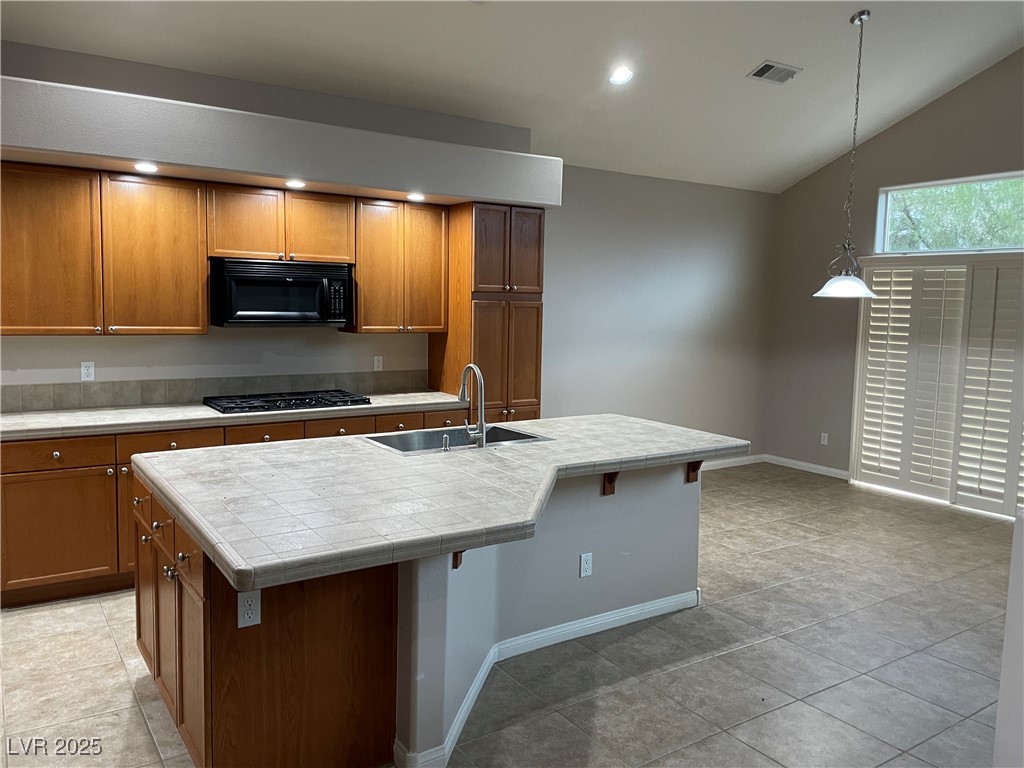 4121 Erinbird Avenue